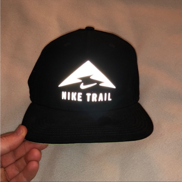 Nike hat - Picture 1 of 1